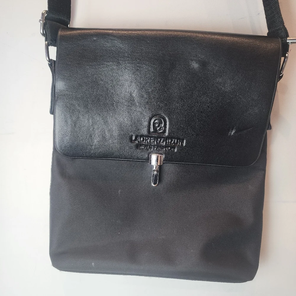 Laorenzhizun Black Mens Crossbody Messenger Bag Black Leather‎ Flap Satchel
